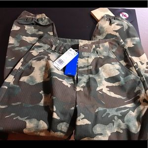 Women’s NWT Adidas Camo Print Cargo Joggers, Small